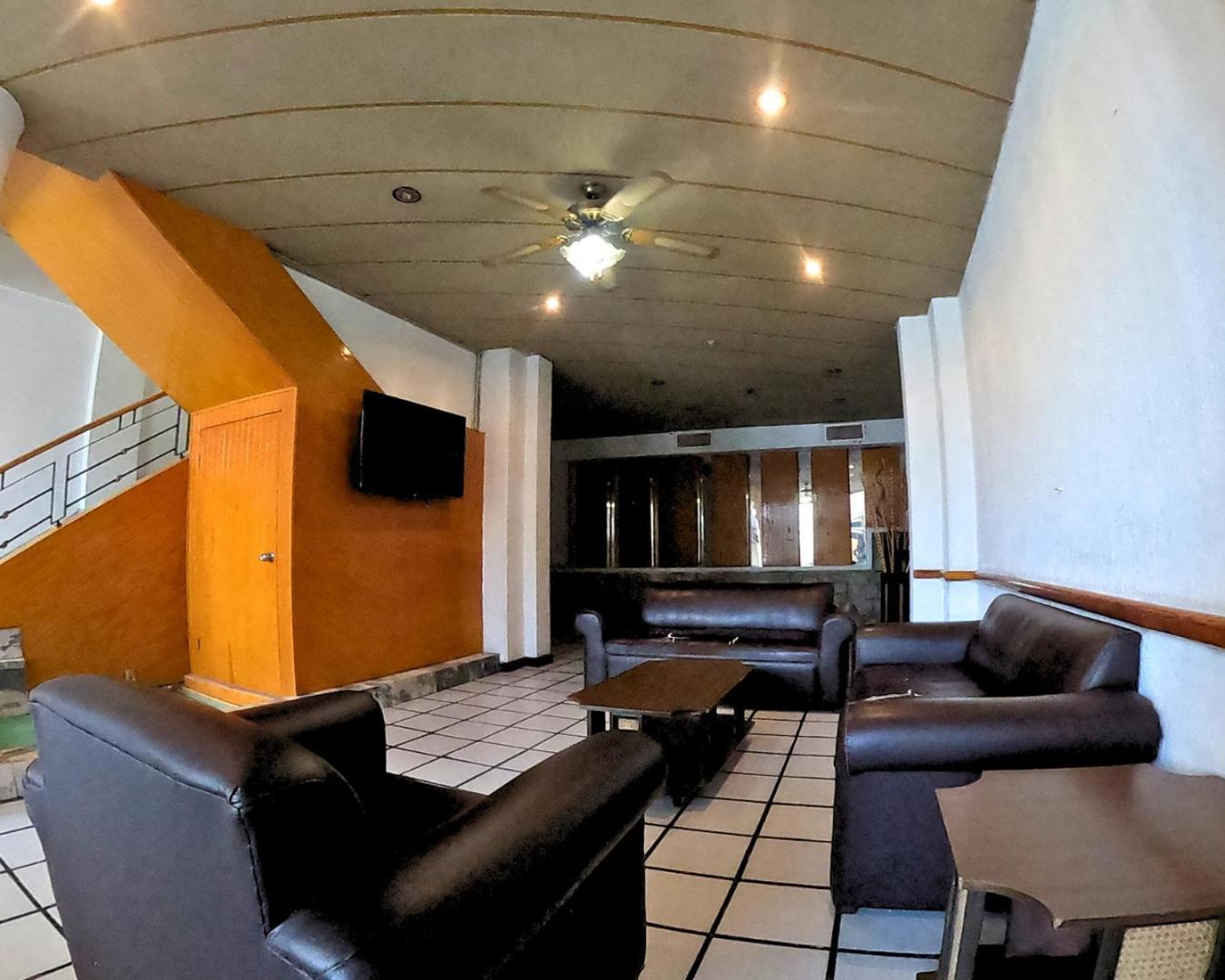 Hotel Calvete Torreón Kültér fotó